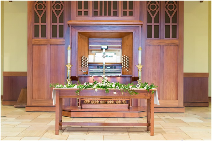 traditional chapel ceremony details