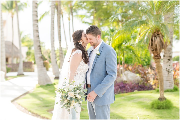 excellence riviera cancun wedding couple