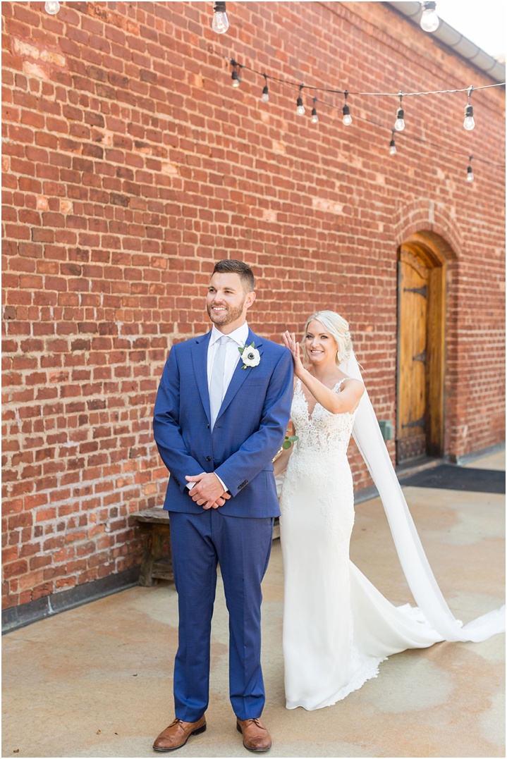 Downtown Wedding at The Old Cigar Warehouse First Look